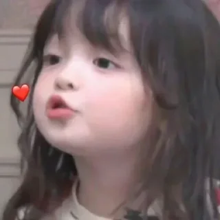 Sticker @qq_qq 👋🏻 - 2