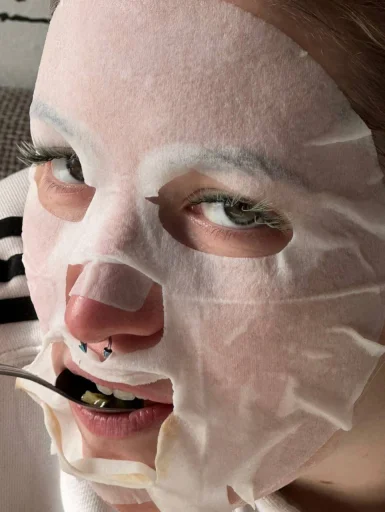 Стикер Pomoica_by_TgEmodziBot - 1