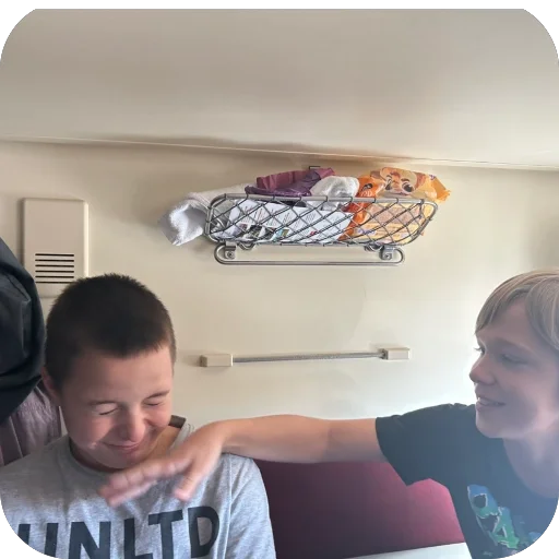 Sticker YungaTopii - 1