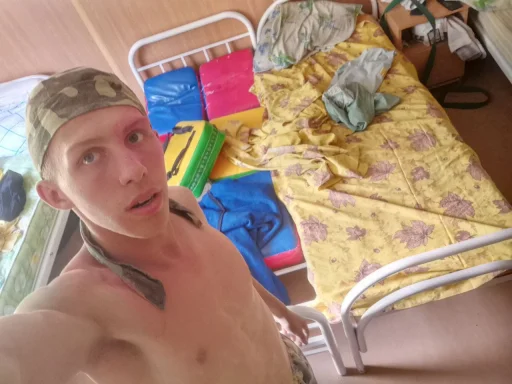 Кетик дрокает на лололошку - 