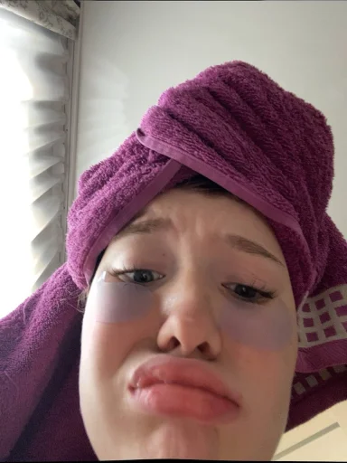 Sticker karisha_69681_by_TgEmodziBot - 1