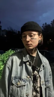 Стикер Люблю вику @MoiStikiBot - 9