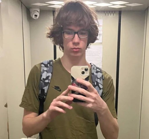 Стикер mishutka_my_vstretilis_v_by_TgEmodziBot - 1