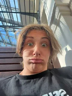 Sticker OMG ➡️ @EmojiRuBot - 9