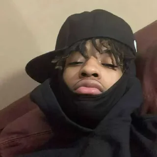 Стикер wth ➡️ @EmojiRuBot - 11