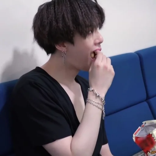 Sticker ᭝𝙱𝚃𝚂ᴹᵒᵒᵈ•ᝰ| @lSaHl | - 6