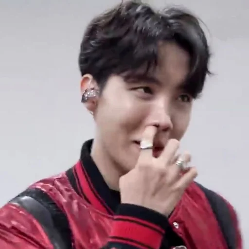 Sticker ᭝𝙱𝚃𝚂ᴹᵒᵒᵈ•ᝰ| @lSaHl | - 2