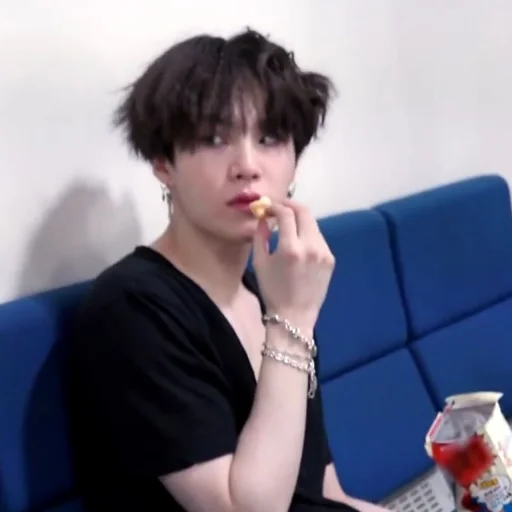 Sticker ᭝𝙱𝚃𝚂ᴹᵒᵒᵈ•ᝰ| @lSaHl | - 1