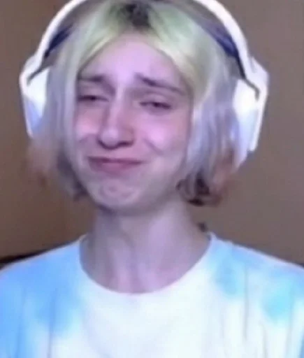 Человек наушники человеческое лицо