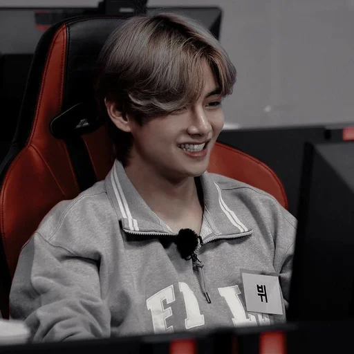 Sticker swanzlxscare 🕷️ :: @fStikBot - 3