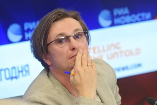 Стикер Alianboryn - 1