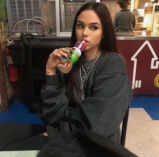 Sticker Крис и Мэгги заи!!! :: @fStikBot - 10