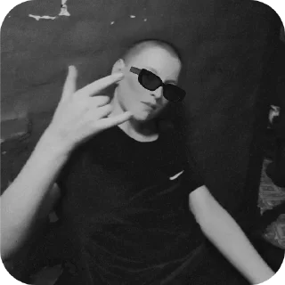 Стикер Алёшка - 5