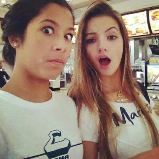 Человек человеческое лицо селфи