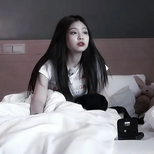 Человек комнатный кровать