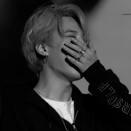 Человек человеческое лицо черно-белый