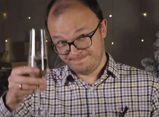 Sticker Их было четверо, четыре пацана - 11