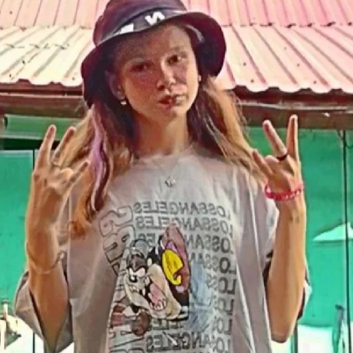 Стикер Анечка❤ - 1