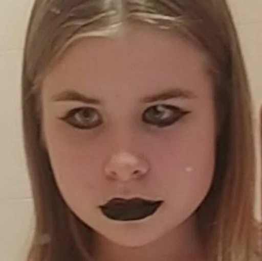 ресница губа бровь