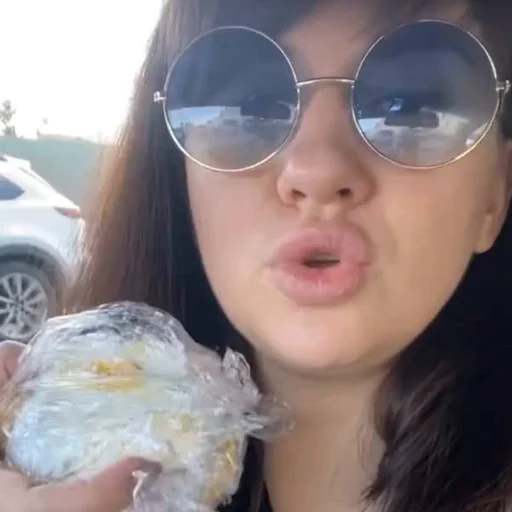 Sticker Аня Ранетка Накетс - 2