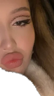 Стикер 👶🏻 - 11