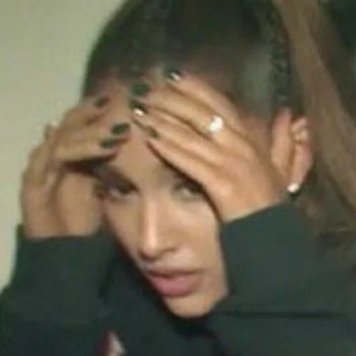 Sticker [Ari mood • By @Rosxs] - 11