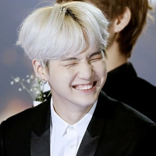 Человек человеческое лицо улыбаться