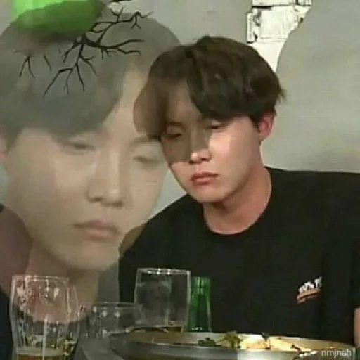 Стикер BTS - 0