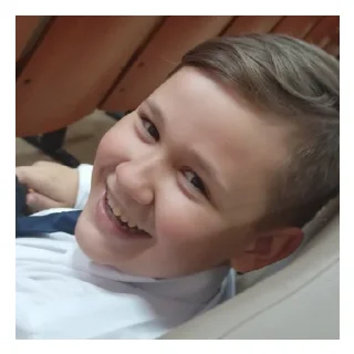 Стикер Арнольдик краш🥰💋 - 1