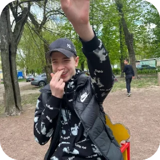 Стикер Бабіч - 3