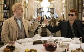 Человек одежда посуда