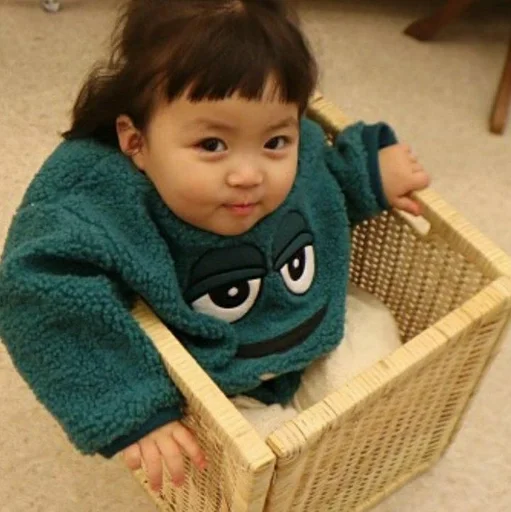 𝐁𝐚𝐥𝐳𝐡𝐚𝐧𝐲𝐦 :: @fStikBot - Человек