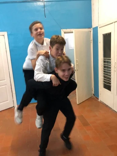 Человек одежда стена