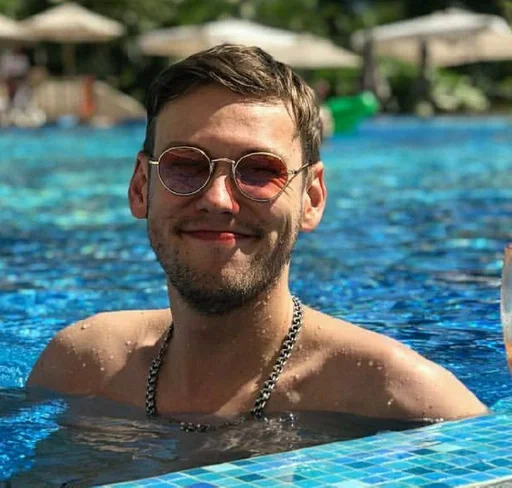 человеческое лицо на открытом воздухе Человек