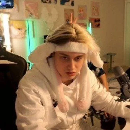 Человек комнатный человеческое лицо