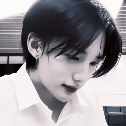 Человек человеческое лицо чёлка