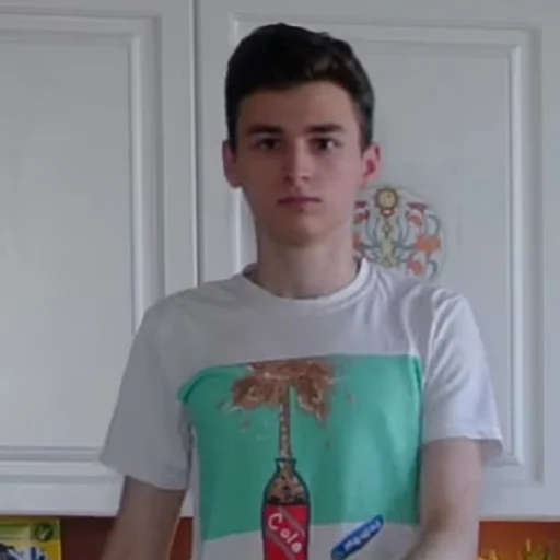 Человек человеческое лицо безалкогольный напиток