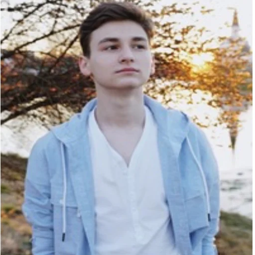 Человек на открытом воздухе человеческое лицо