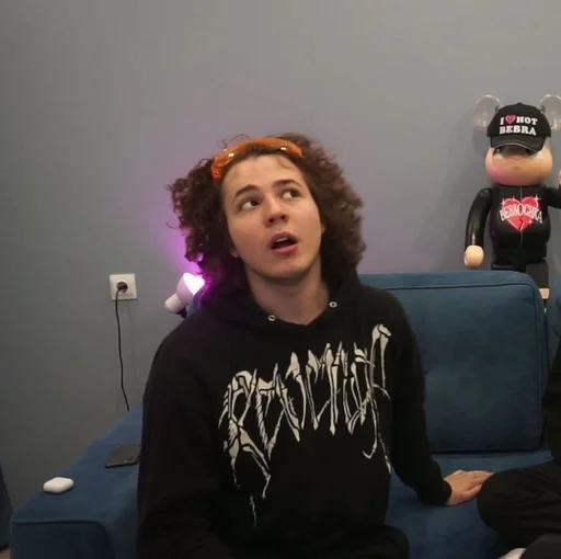 стена человеческое лицо комнатный