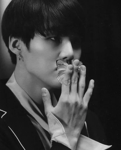 Стикер 🎶 @BTS_CITYC 🎶 min suga - 7