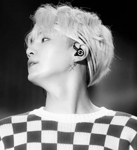 Стикер 🎶 @BTS_CITYC 🎶 min suga - 4