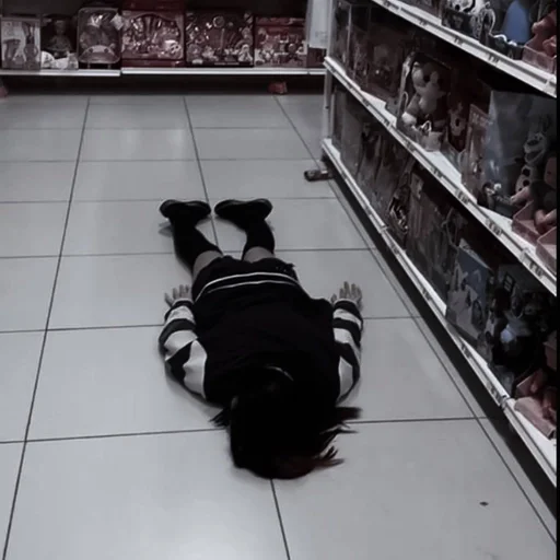 luggage and bags indoor camera