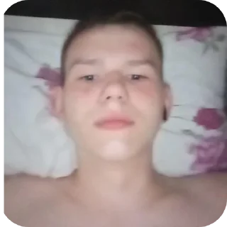 Стикер Чел на фоне чей-то хаты - 1