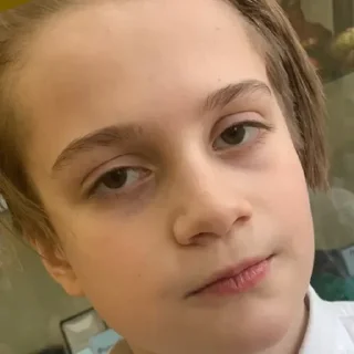 Sticker Что делает с людьми школа - 2