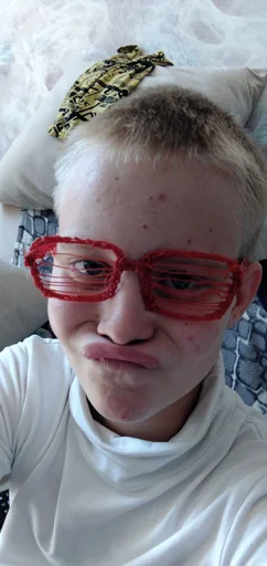 Мой стикерпак, сделан в @moyi_stikery_bot - 