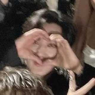 Стикер لاتزرف @ADNDTHSbotb - 8