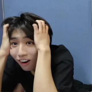 Стикер لاتزرف @ADNDTHSbotb - 6