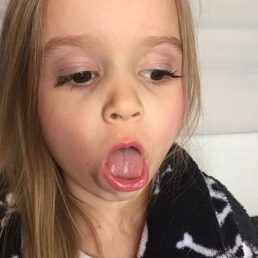 person toddler lip