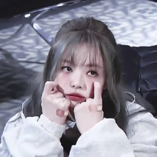 Sticker @bpjensxnini ᴊᴇɴɴɪᴇ :: 💓 :: @fStikBot - 11