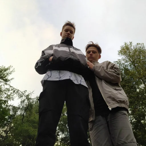 Человек одежда небо